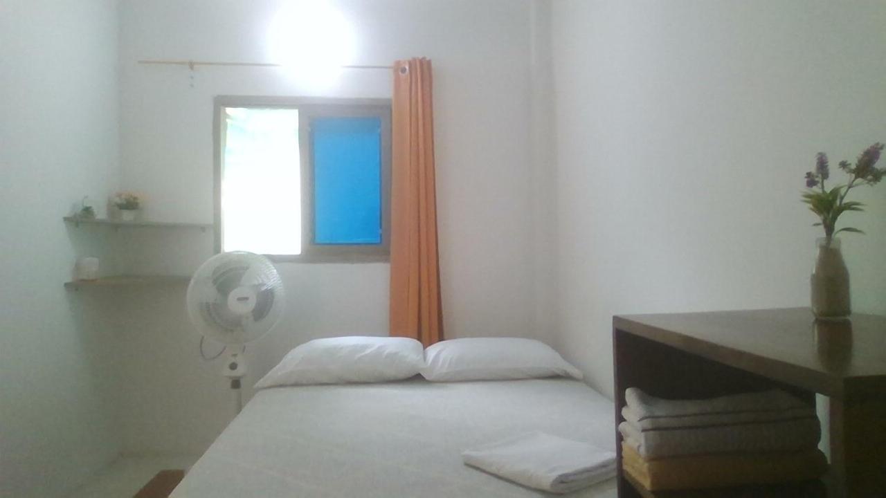 Hostal Paloma Cafe بالومينو الغرفة الصورة